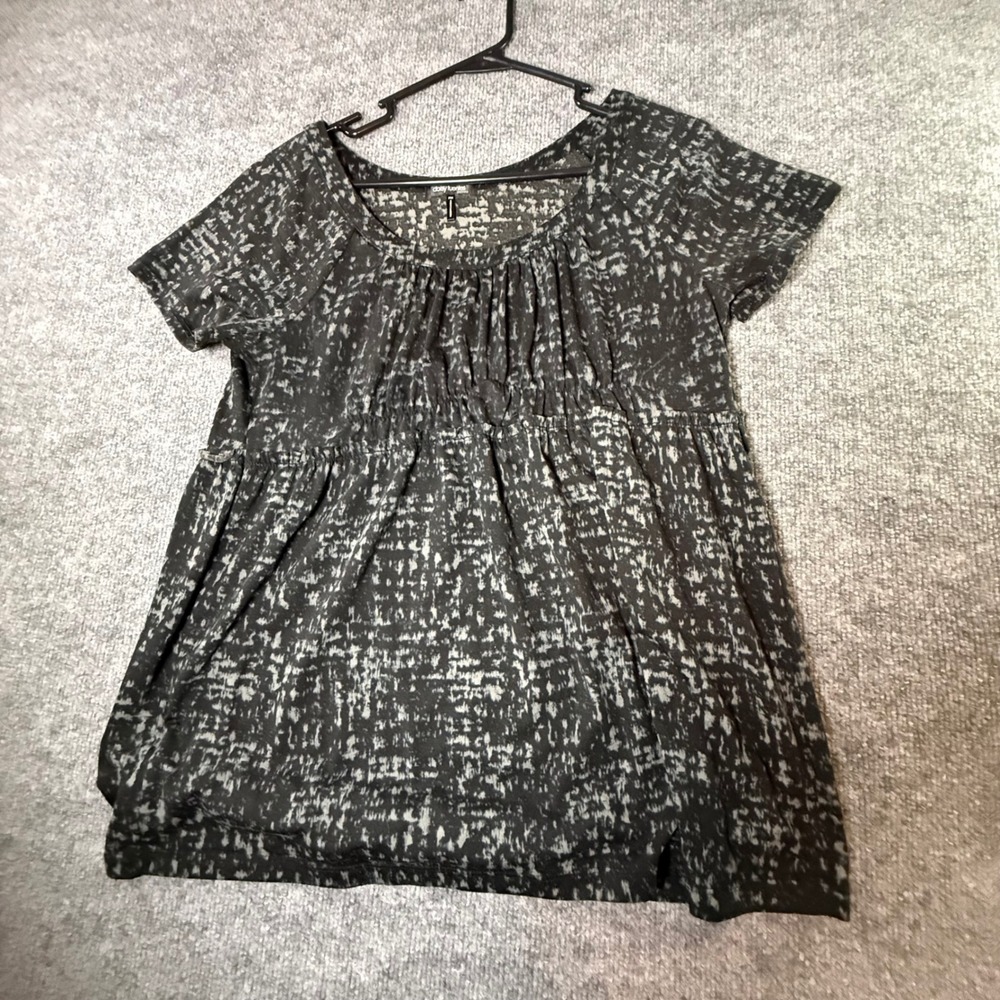 Daisy Fuentesโ Petite Medium Black Grey Abstract Grid Empire Waist Babydoll Top